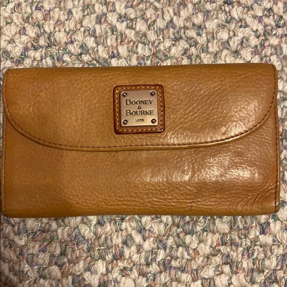 Dooney & Bourke brown leather wallet